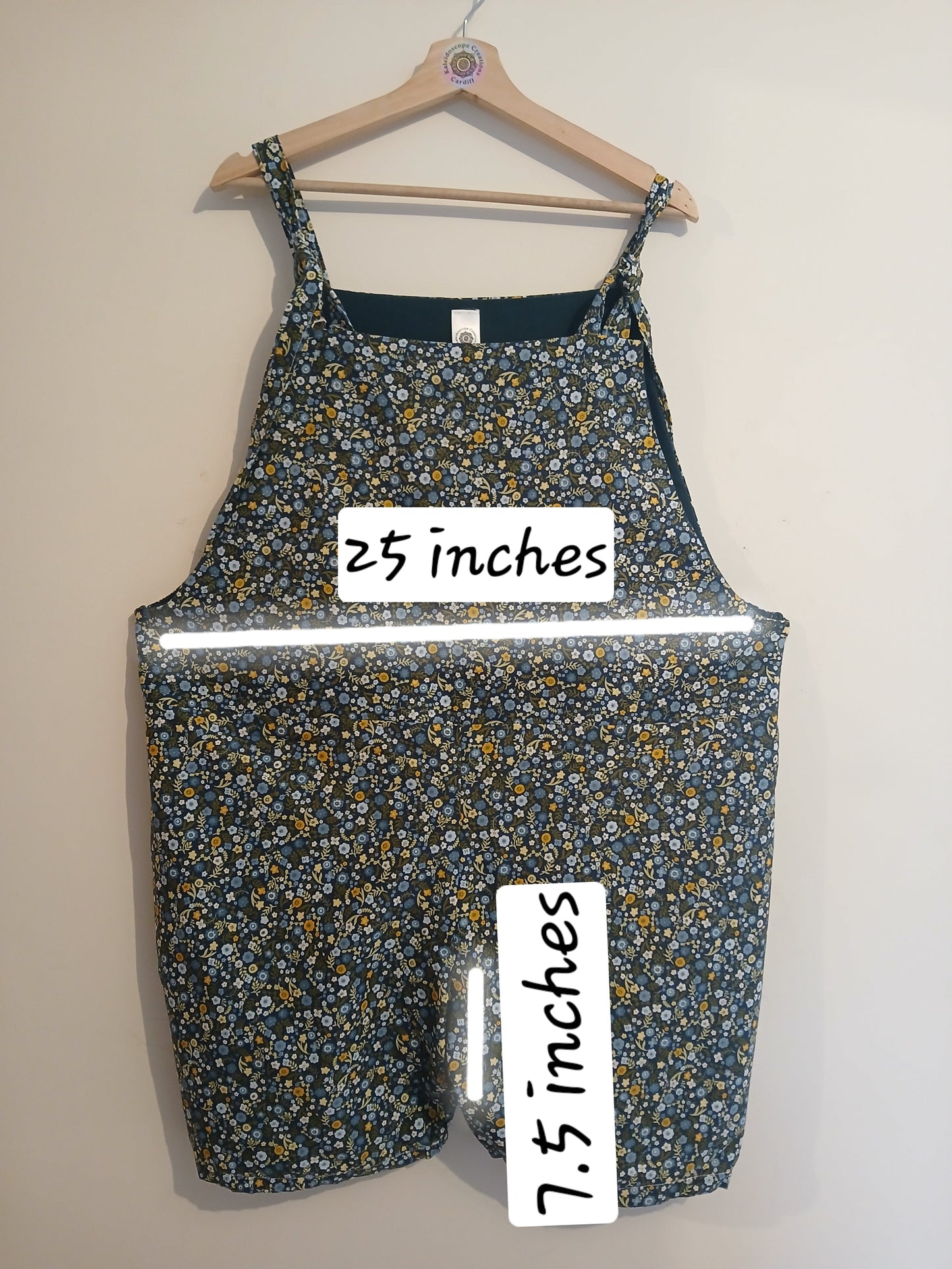Blue floral dungaree shorts- size 20
