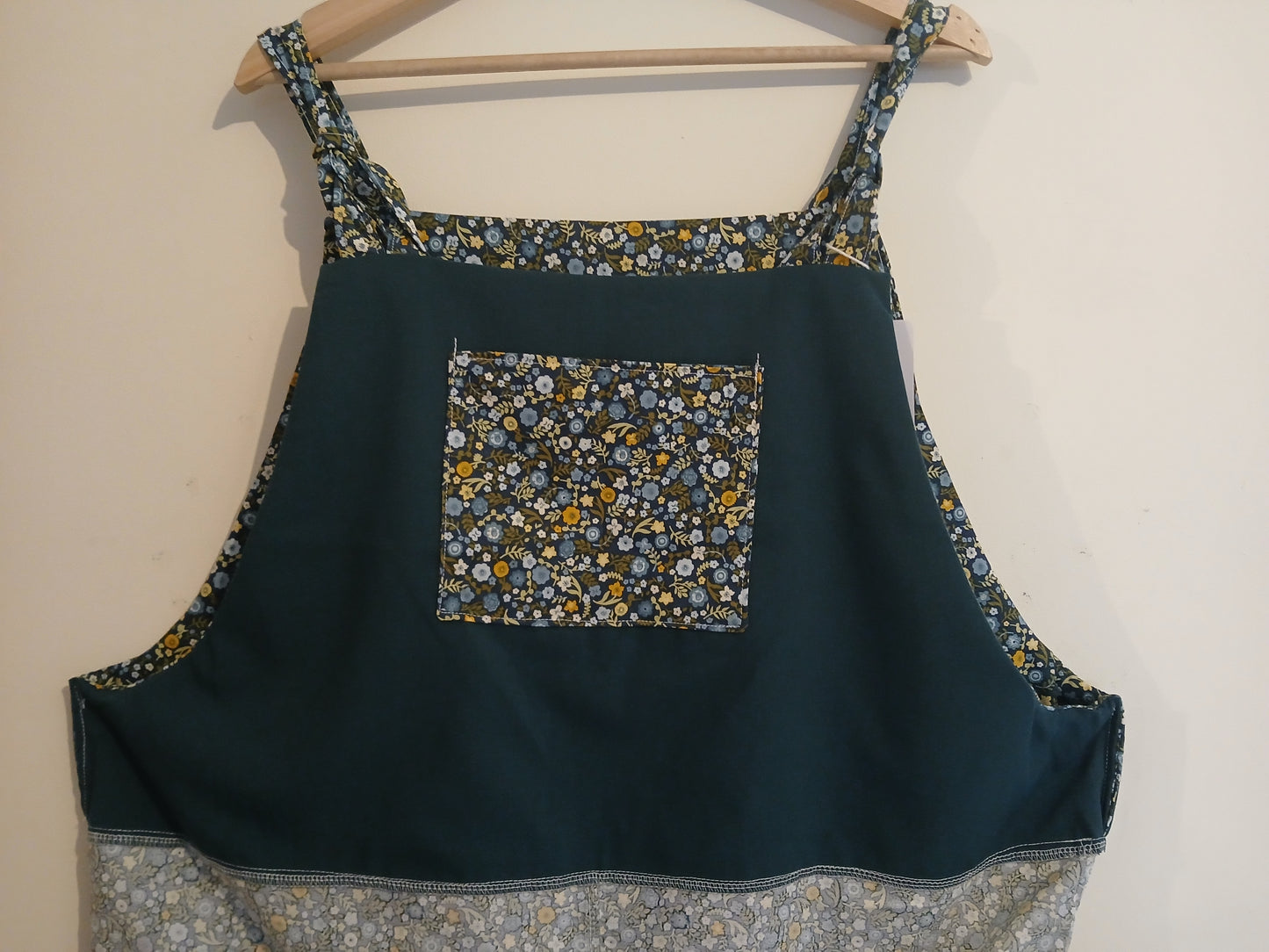 Blue floral dungaree shorts- size 20
