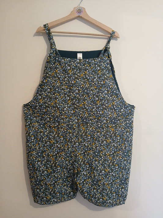 Blue floral dungaree shorts- size 20